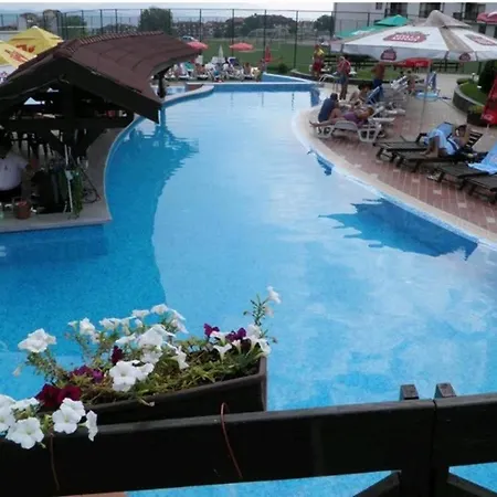 Belvedere Club к403 * בנסקו
